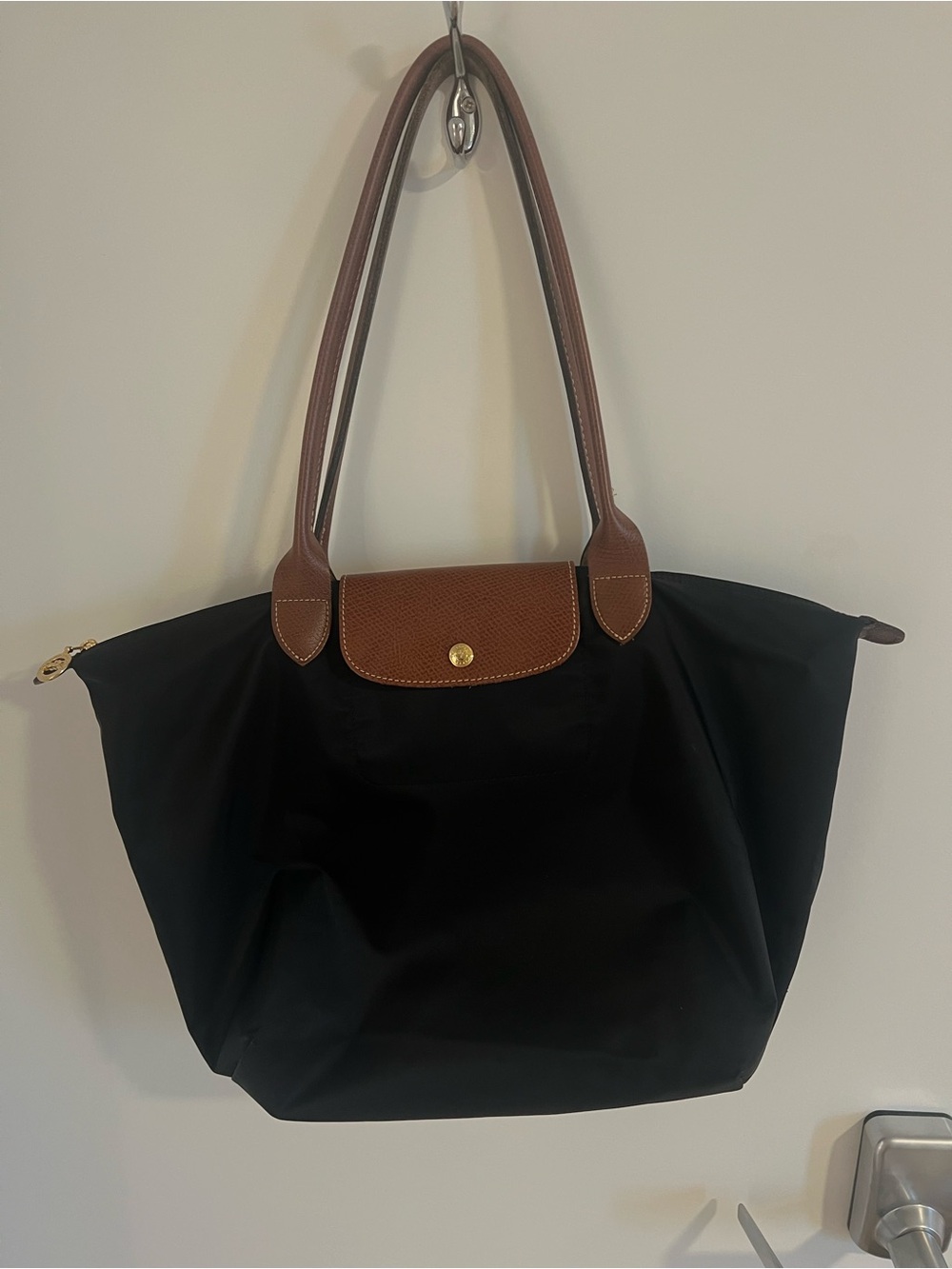 Black longchamp le pliage bag